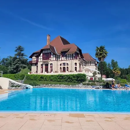 Chateau Cazaleres *